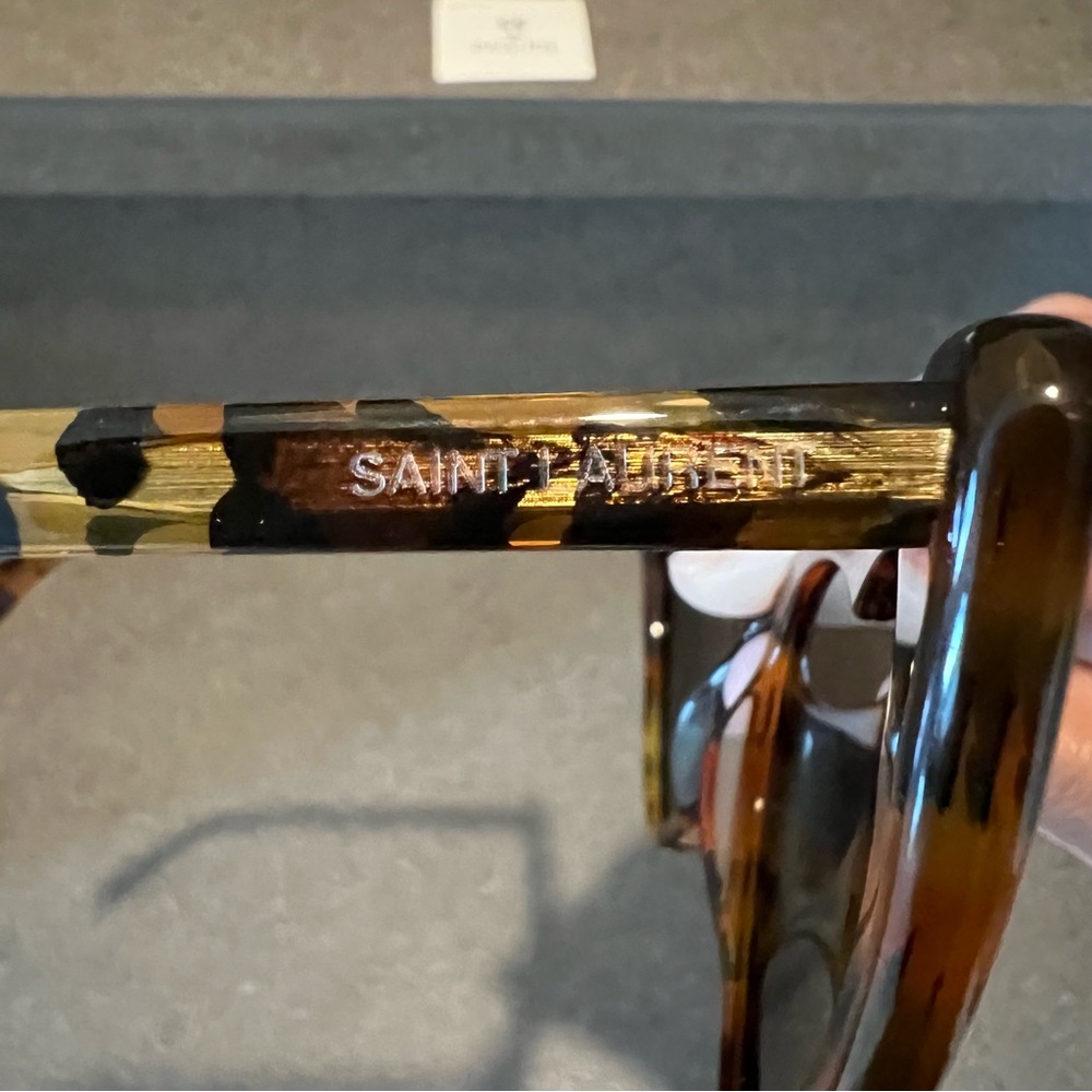 SAINT LAURENT 54MM Heart Shape Cat Eye Tortoise Sunglasses in HAVANA, NEW - Picture 10 of 16